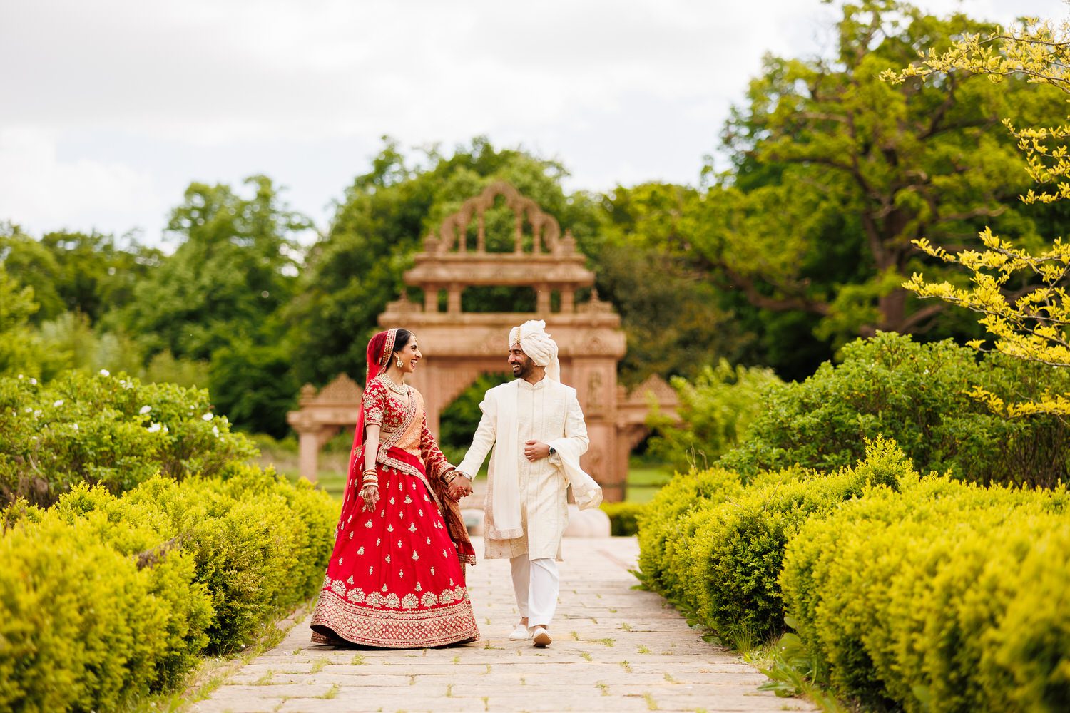 Oshwal centre Hindu wedding portrait