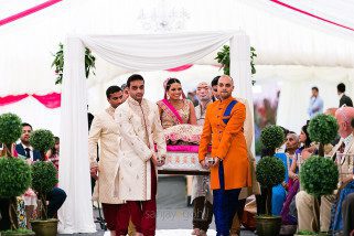 Gujarati Bride arriving with her brothers