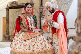 Hindu wedding couple
