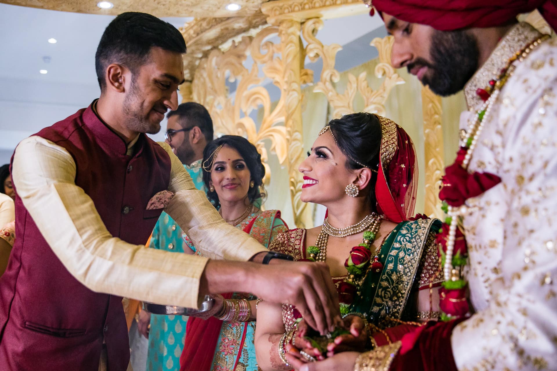 Hindu wedding ceremony performed by Milan Mehta