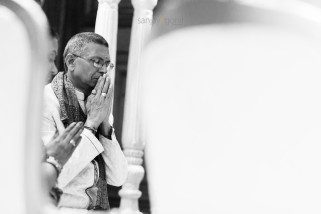 Feather of bride praying