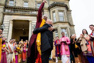 Milni ceremony during Hindu Wedding
