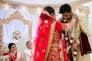 Garlanding ceremony during Gujarati wedding