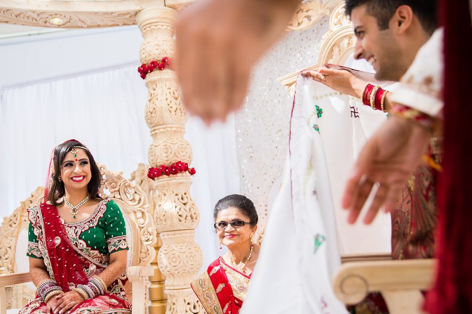 Bride and groom seeing each other for the first time