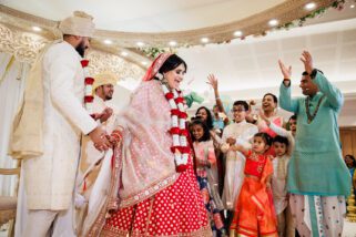 Hindu wedding ceremony at Oshwal centre