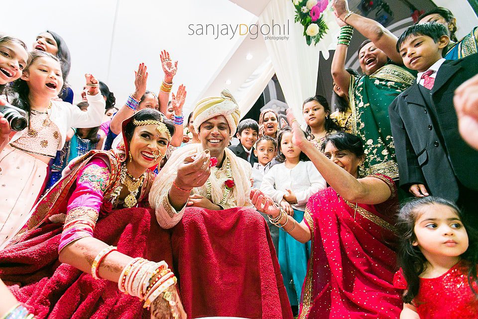 Kida Kodi game during Gujarati wedding ceremony