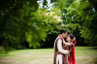 Asian wedding portrait in Syon Park