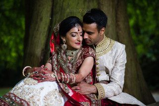 Asian wedding portrait in Syon Park