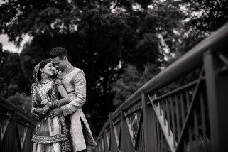 Asian wedding portrait in Syon Park