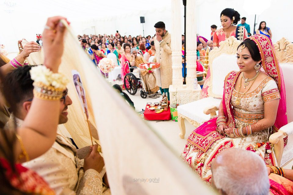 Hindu Wedding Bridal arrival 