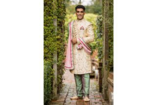 Hindu wedding portrait at Tewinbury farm
